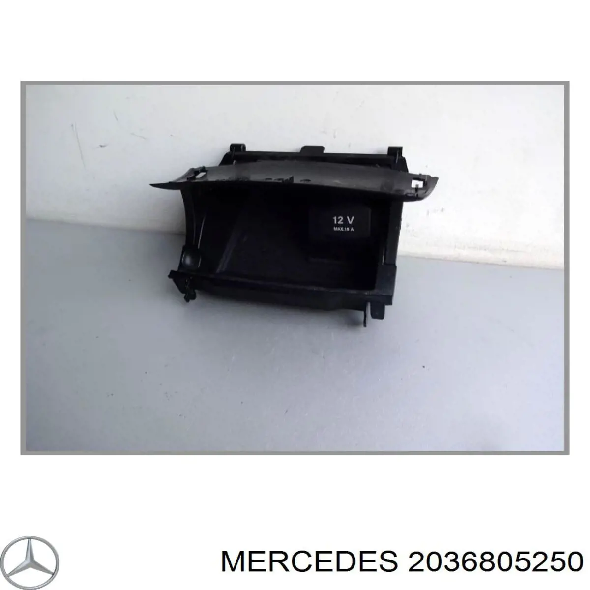 Попільничка центральної консолі Mercedes A2036805250 ціна, від 6.33 USD