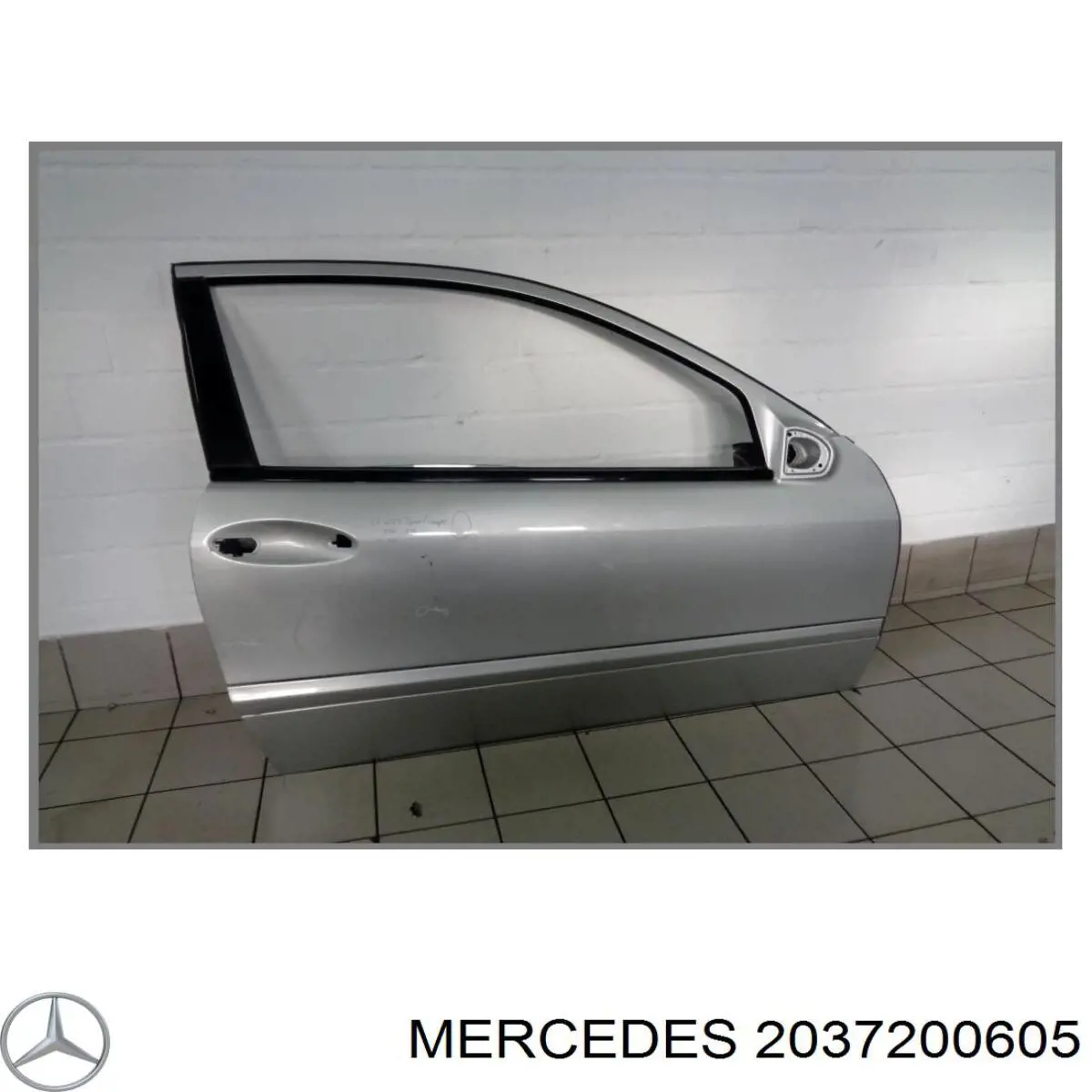 Купити A2037201605 Mercedes Двері праві передні