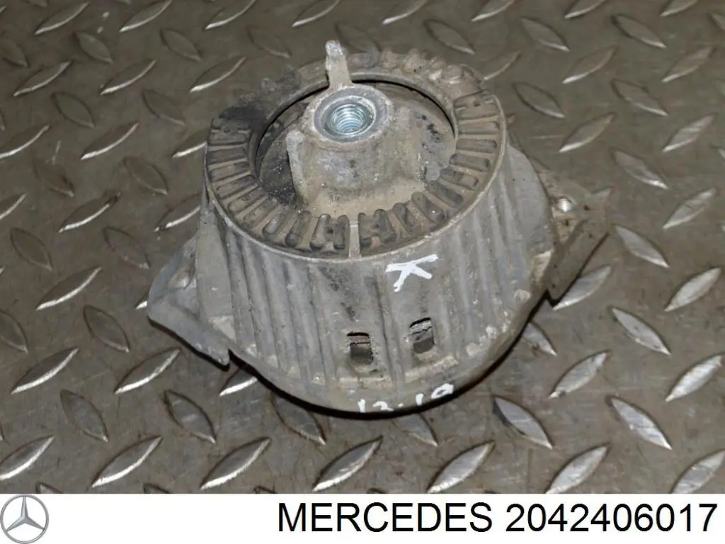 2042406017 Mercedes подушка (опора двигуна ліва/права)