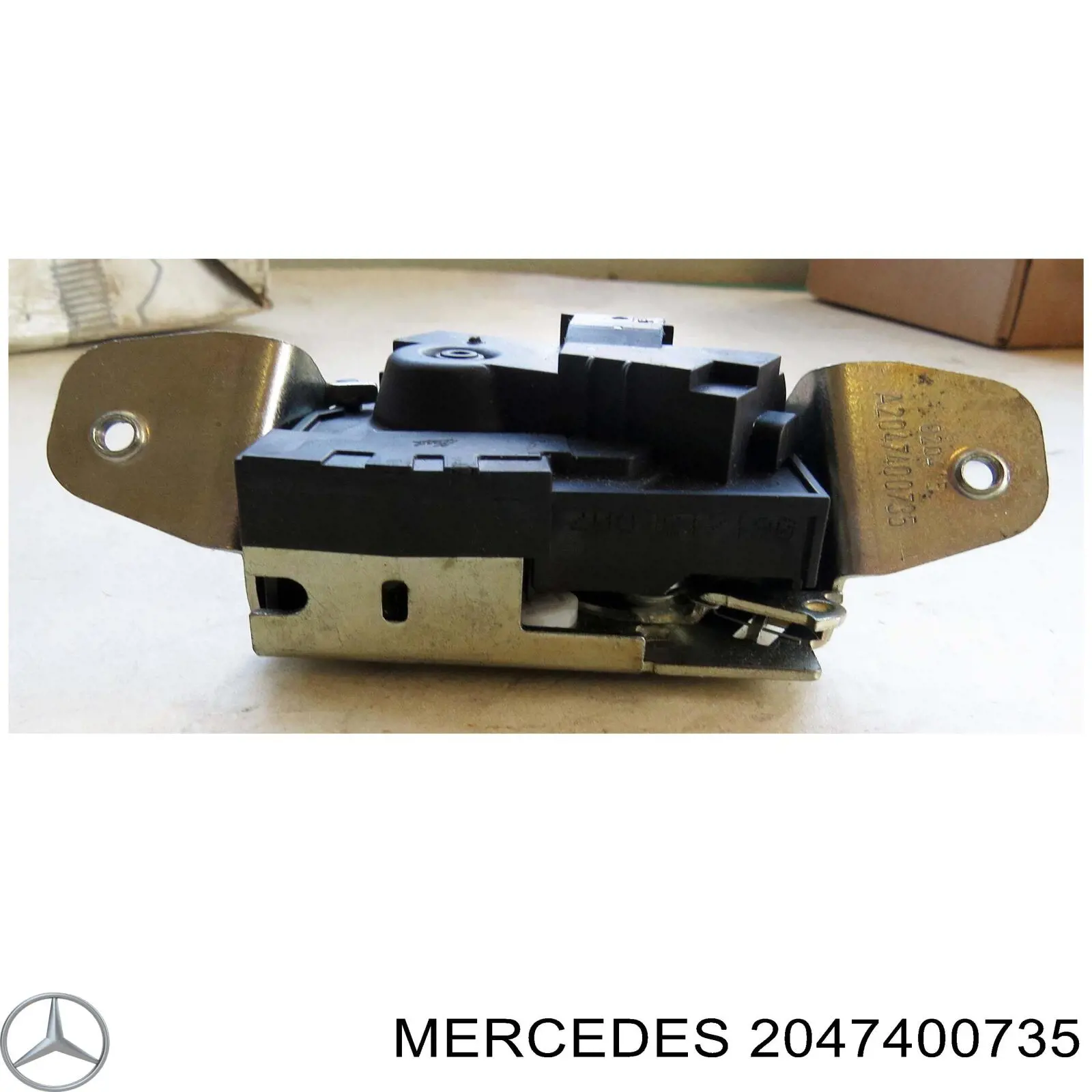 2047400735 Mercedes замок кришки багажника/задньої 3/5-ї двері, задній