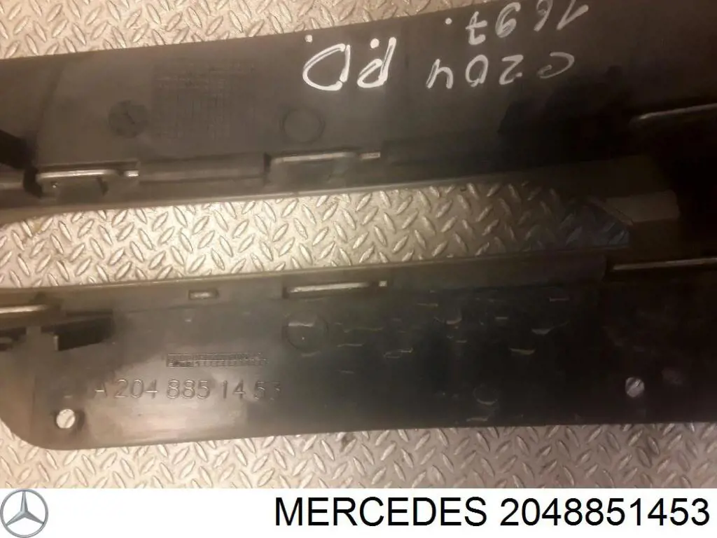 Решітка переднього бампера, права AND 30853175 ціна, від 16.08 USD