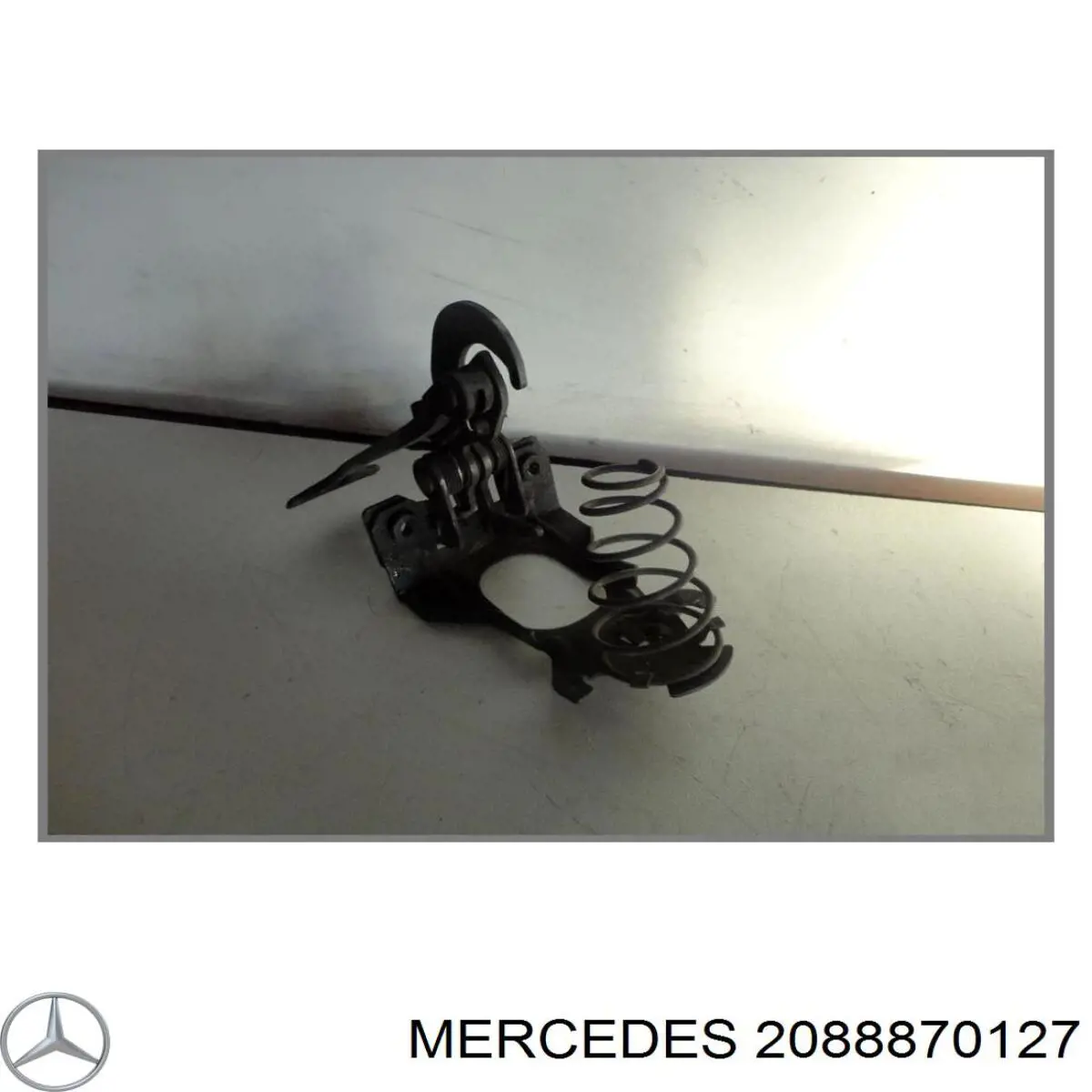 Язичок відкривання капота Mercedes A2088870127 ціна, від 6.33 USD