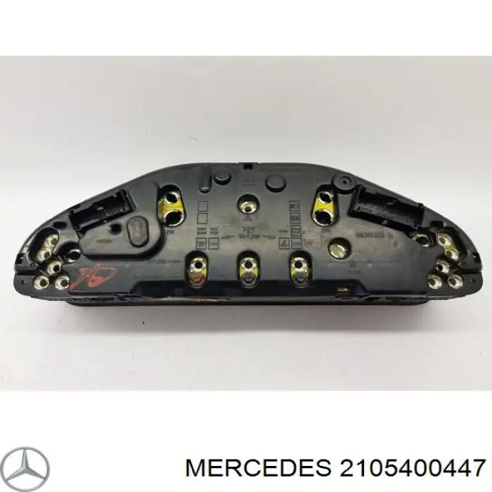 A210540804780 Mercedes приладова дошка-щиток приладів