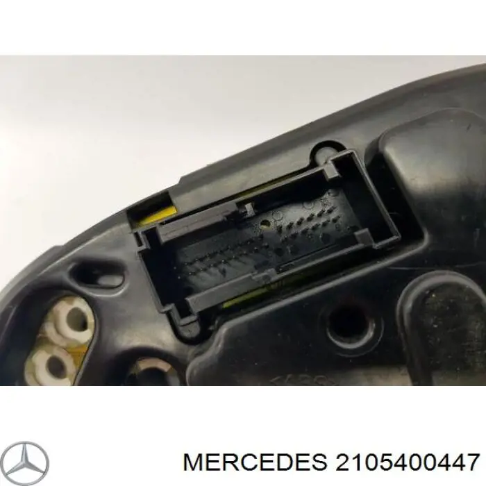 Панель приладів Mercedes A2105408047 ціна, від 50.67 USD