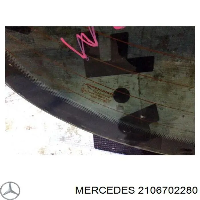 2106702280 Mercedes скло заднє