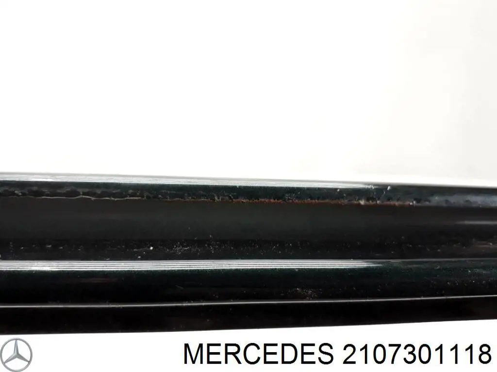 Скло задньої двері лівої A2107301118 Mercedes