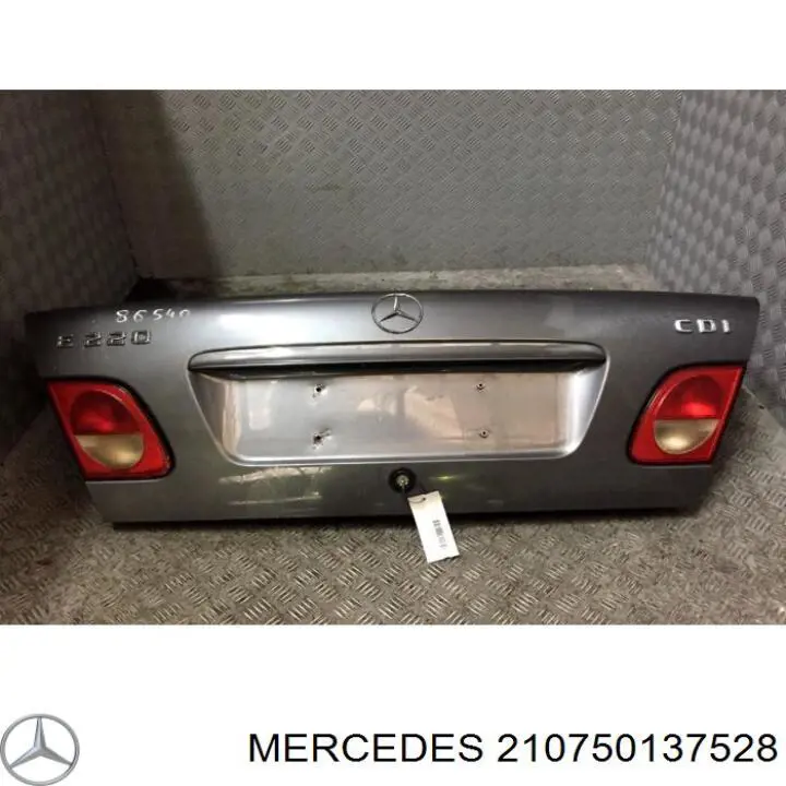Купити A2107500775 Mercedes Кришка багажника
