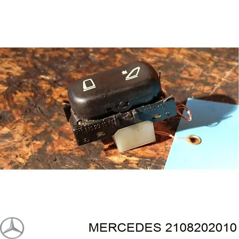Кнопковий блок керування склопідіймачами центральної консолі Mercedes A21082020107C45 ціна, від 6.28 USD