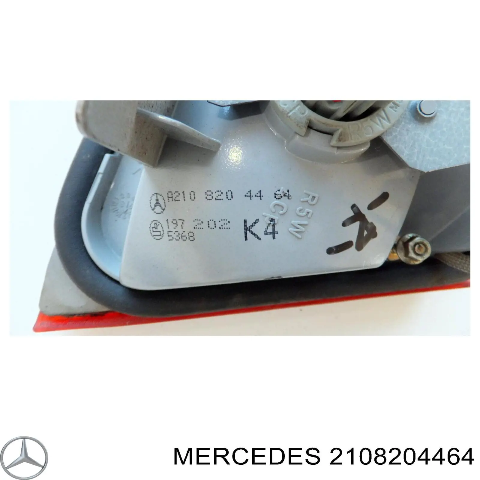 714098290282 Mercedes Задній правий зовнішній ліхтар