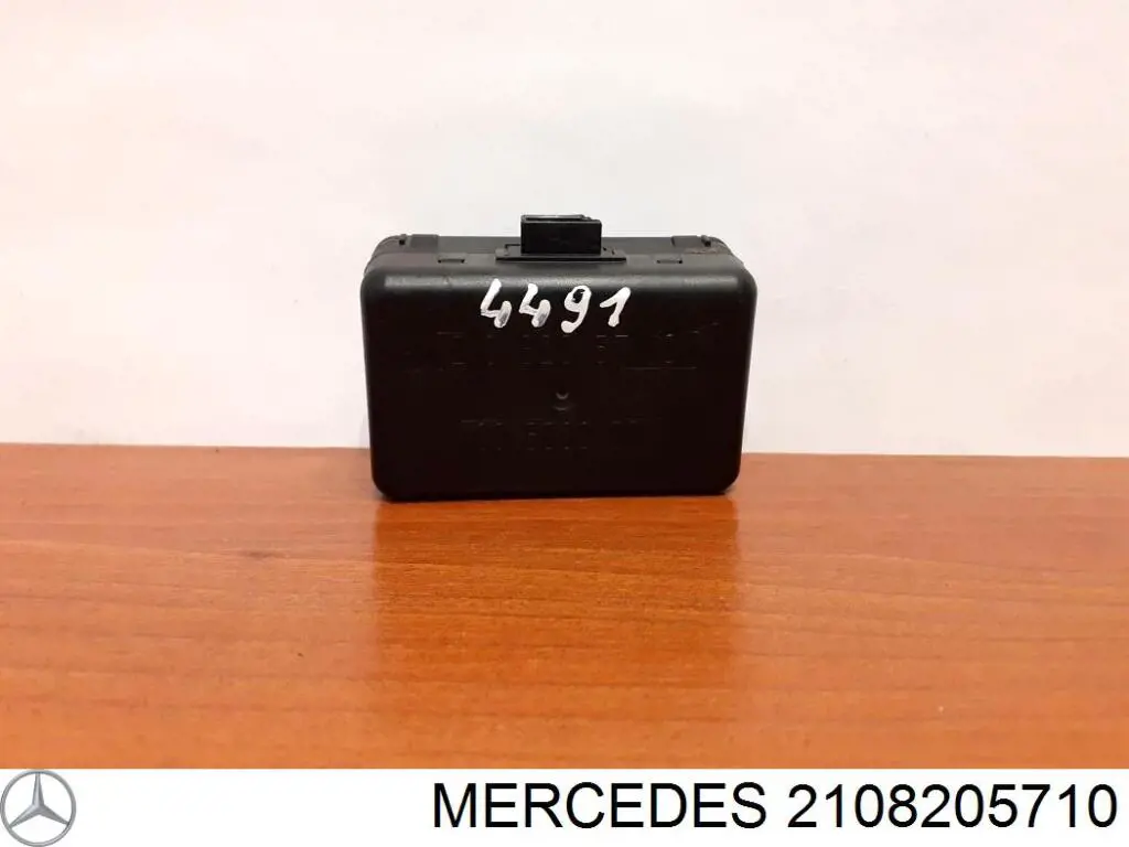 Купити Датчик дощу Mercedes C  S202