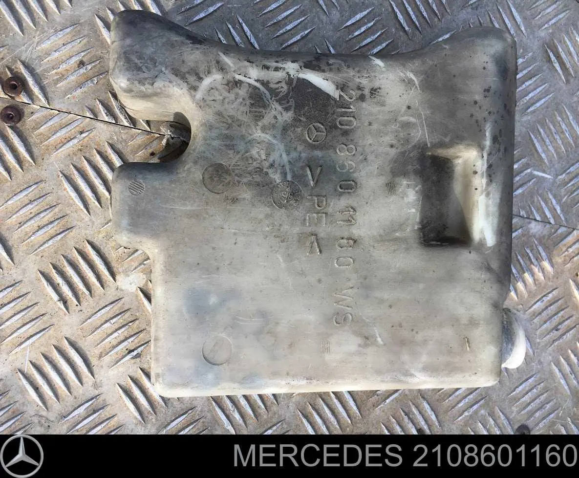 Купити A2108601160 Mercedes Бачок омивача фар