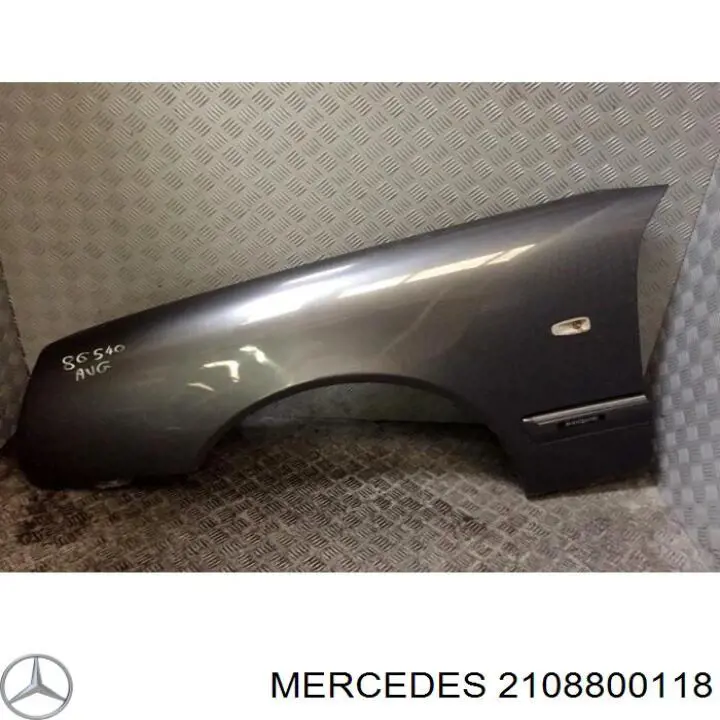 2108800118 Mercedes крило переднє ліве