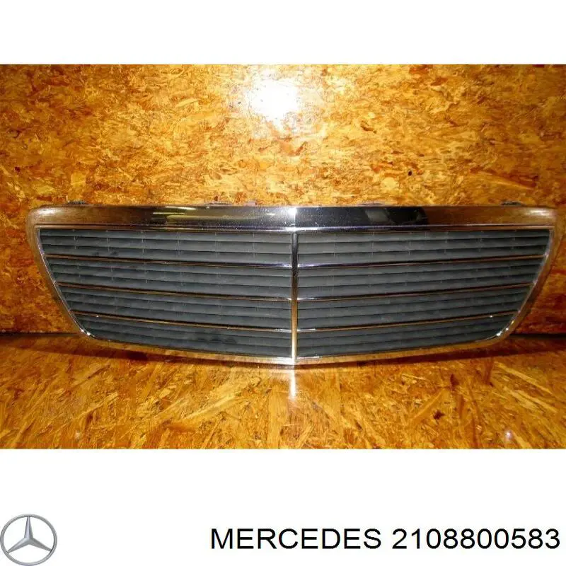 2108800583 Mercedes решітка радіатора
