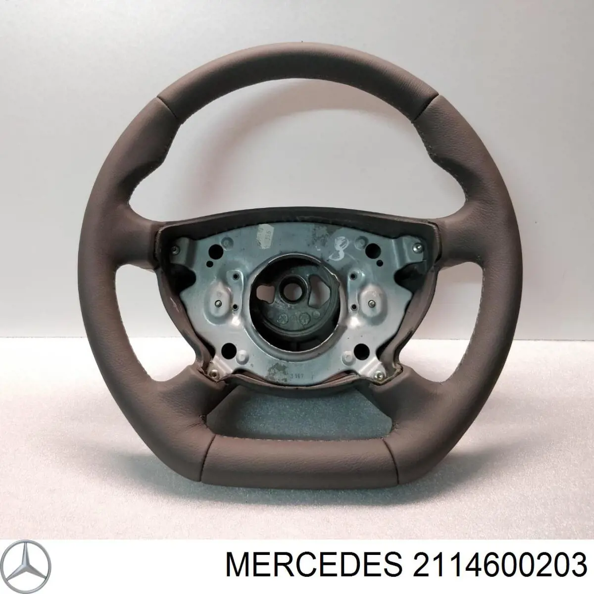  Кермо Mercedes E 
