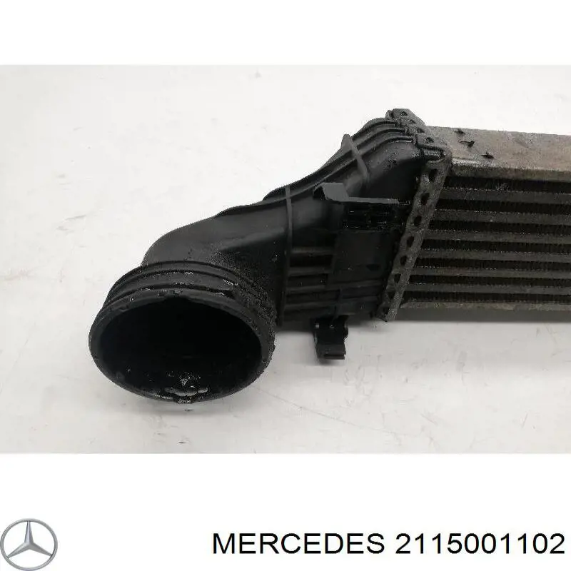 2115001102 Mercedes радіатор интеркуллера