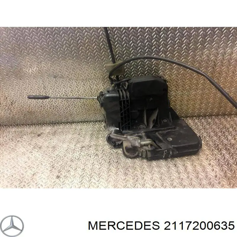 2117200635 Mercedes замок передньої двері, правої