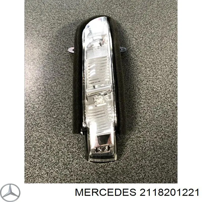 A2118201221 Mercedes Покажчик повороту дзеркала, правий
