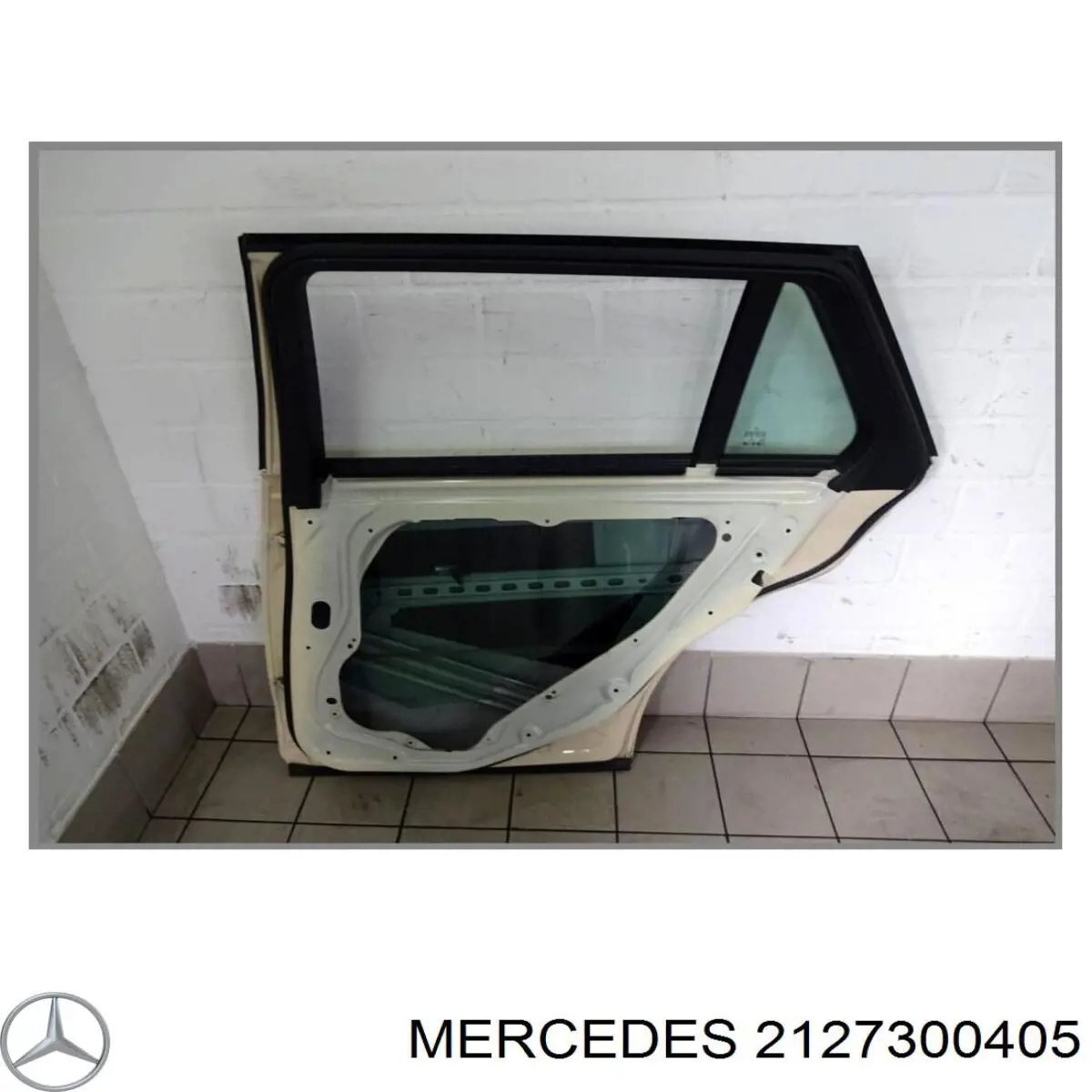Двері задні, праві Mercedes A2127300405 ціна, від 233.05 USD