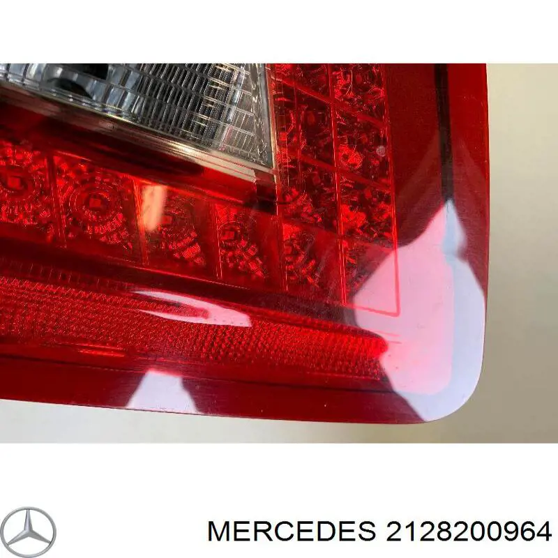 2128200964 Mercedes ліхтар задній лівий, внутрішній
