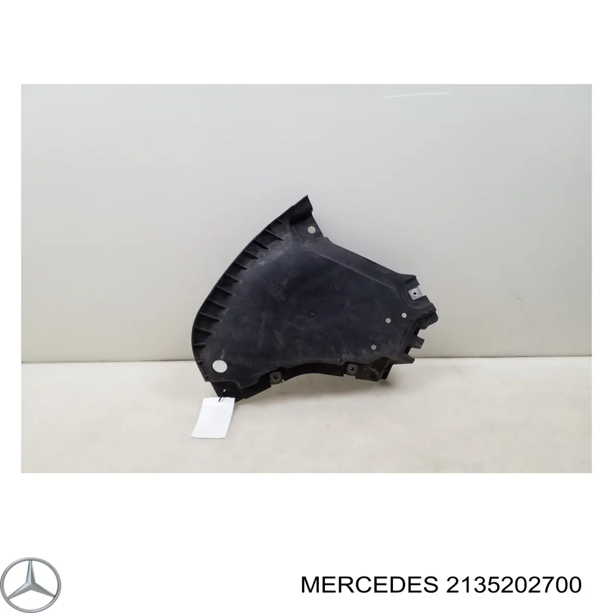 A213520270064 Mercedes Захист бампера переднього, права