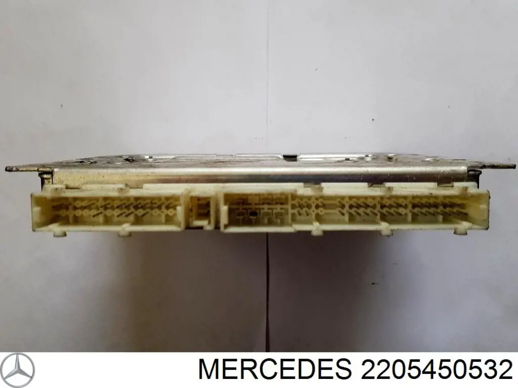 Блок керування пневмопідвіскою A2205453832 Mercedes