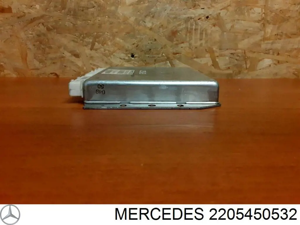 Блок керування пневмопідвіскою Mercedes A2205453832