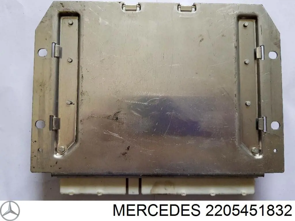 Блок керування ESP на Mercedes S (W220)