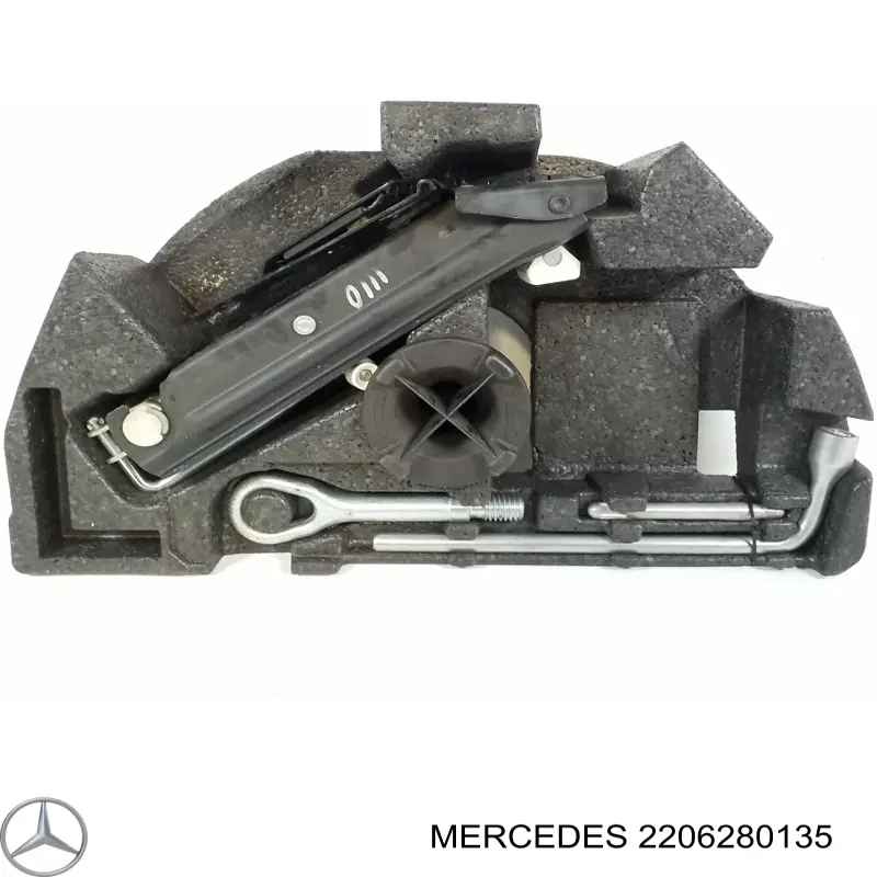 Крюк буксирувальний Mercedes A220628013564
