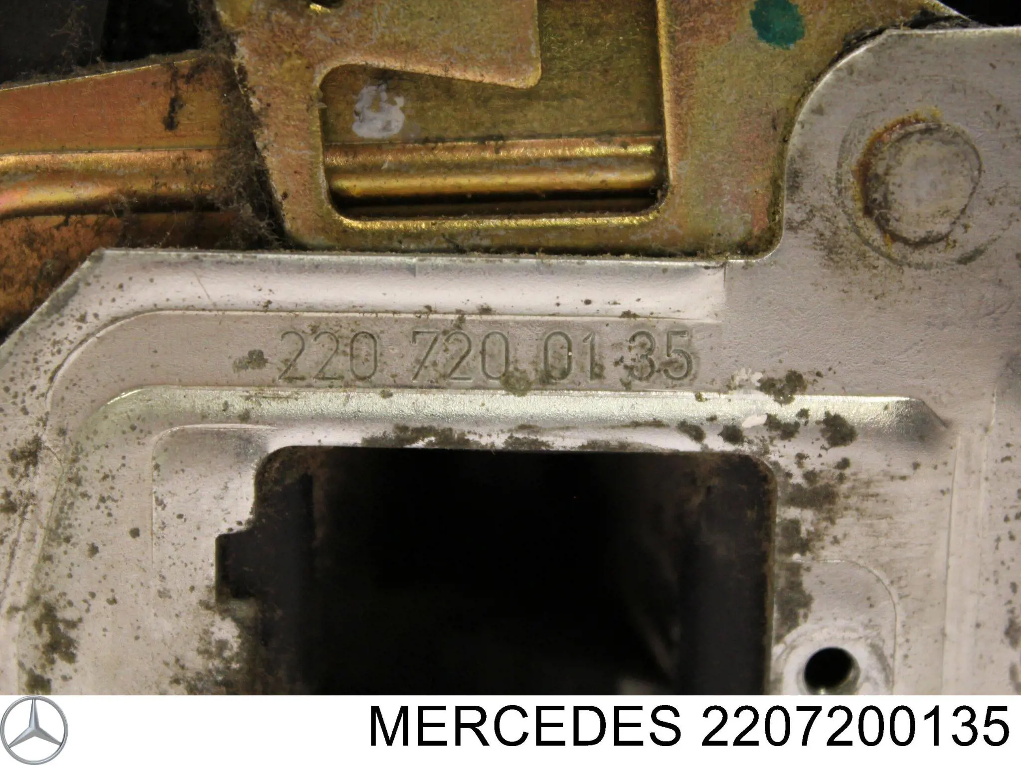 Замок передньої двері, лівої Mercedes A2207200135 ціна, від 30.40 USD