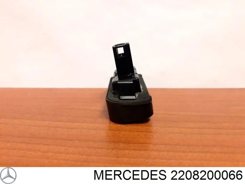  2208200066 Mercedes