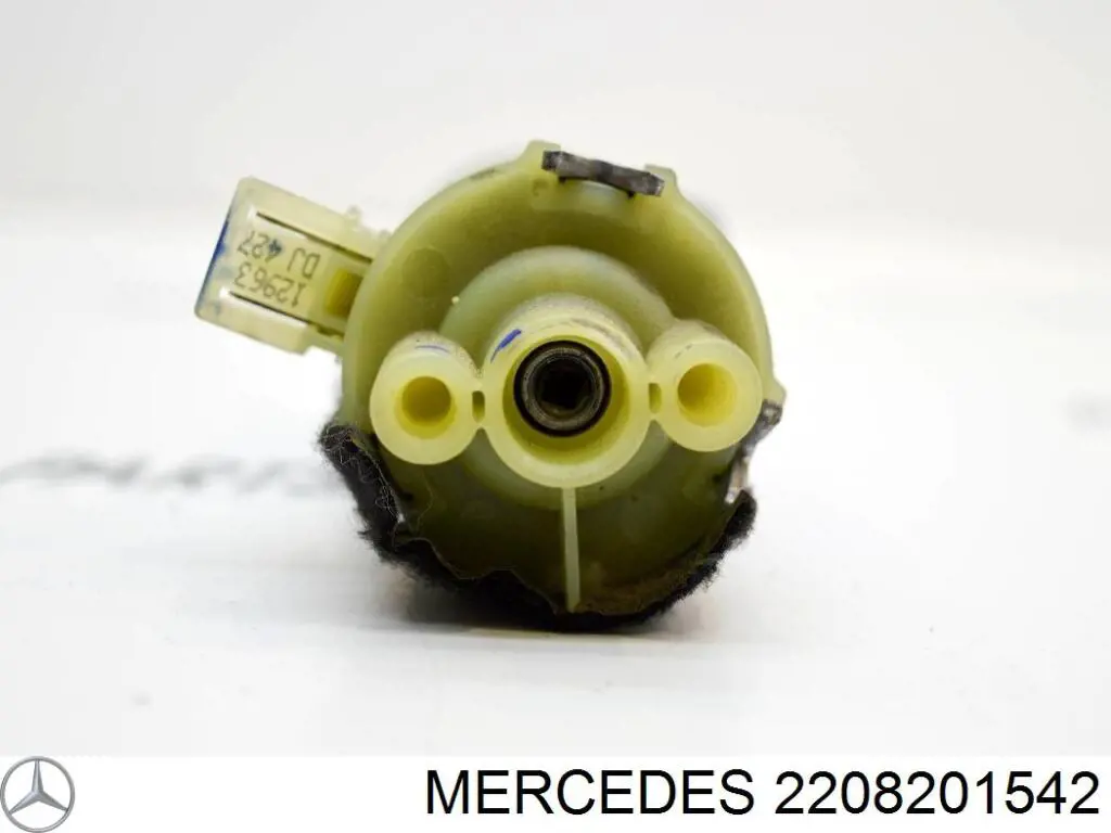  Mercedes A2208201542 ціна, від 7.60 USD