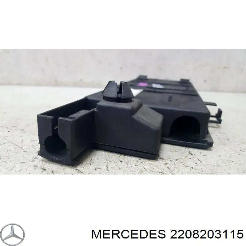  A2208203115 Mercedes