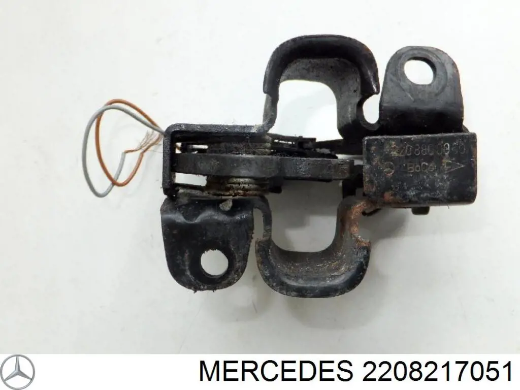 Замок капота Mercedes A2028206210 ціна, від 8.87 USD