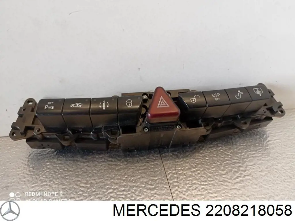 Купити A2208218058 Mercedes Блок кнопок центральної консолі