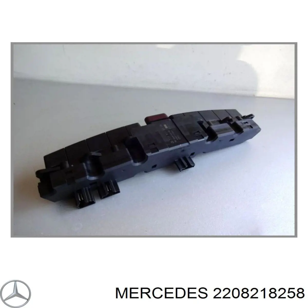 A2208218258 Mercedes Блок кнопок центральної консолі