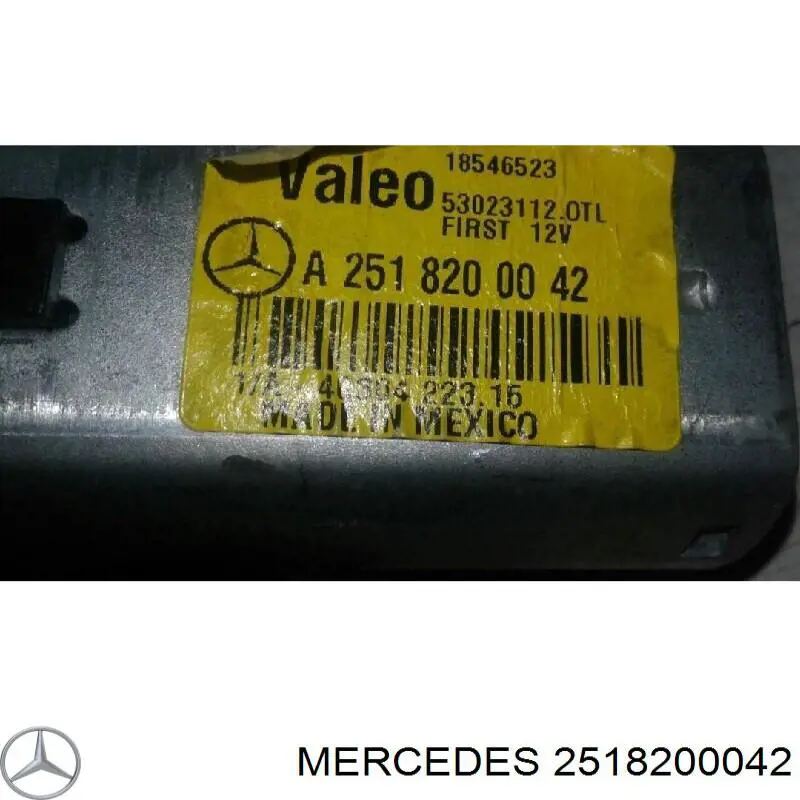 Двигун склоочисника заднього скла на Mercedes GL-Class (X166)