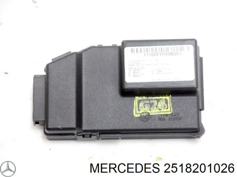 A1648209626 Mercedes Щиток приладів додатковий