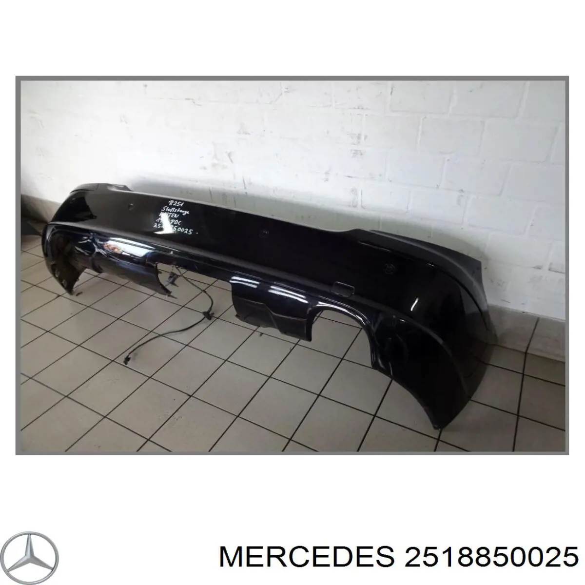 Кожух бампера заднього Mercedes A2518850025 ціна, від 73.35 USD