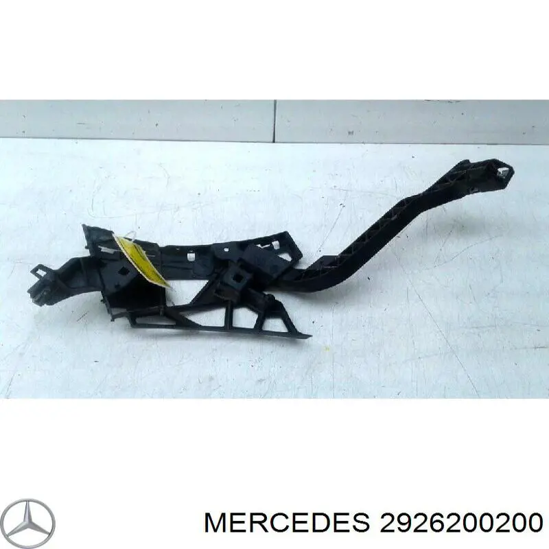 2926200200 Mercedes супорт радіатора правий/монтажна панель кріплення фар