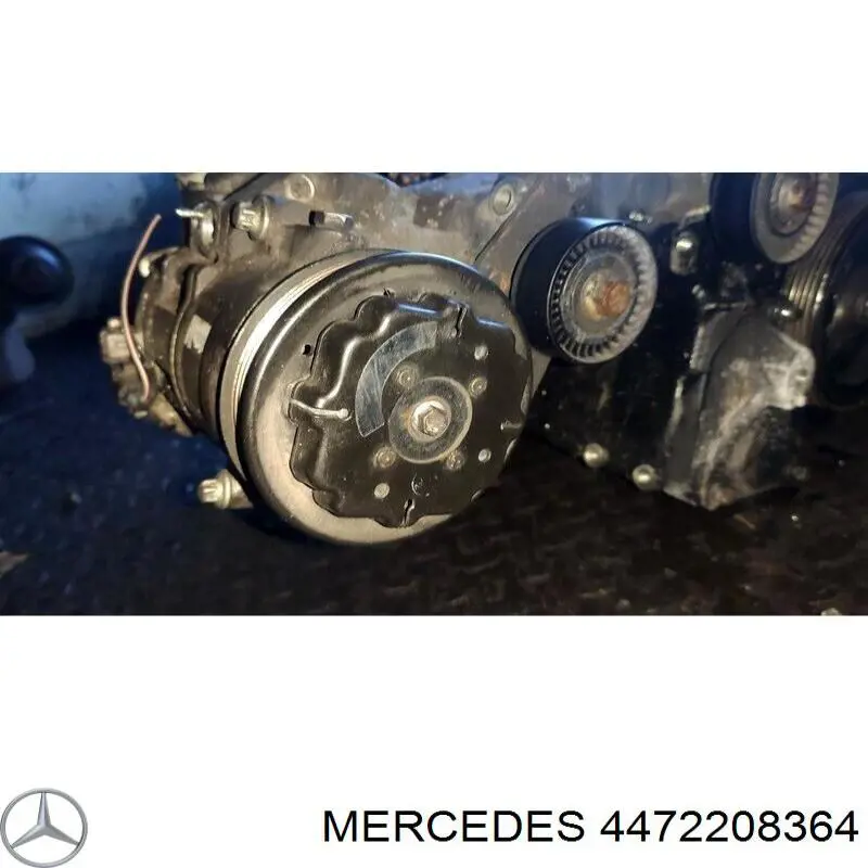 Компресор кондиціонера 4472208364 Mercedes