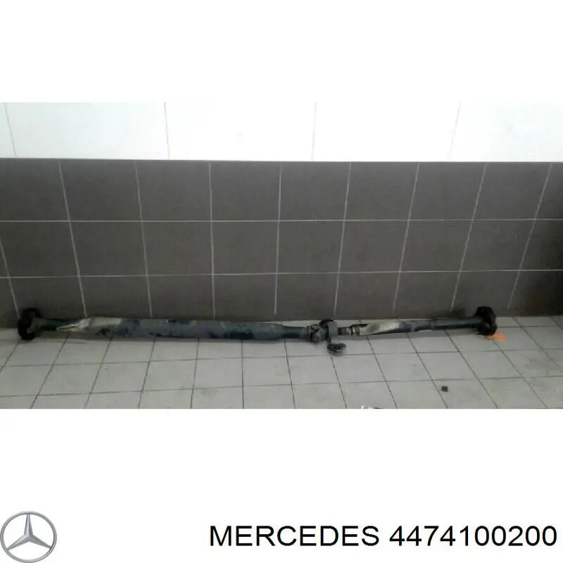A4474100200 Mercedes Вал карданний основний заднього моста