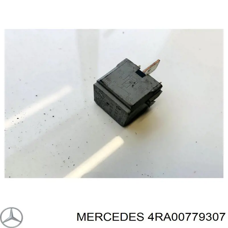 4RA00779307 Mercedes 