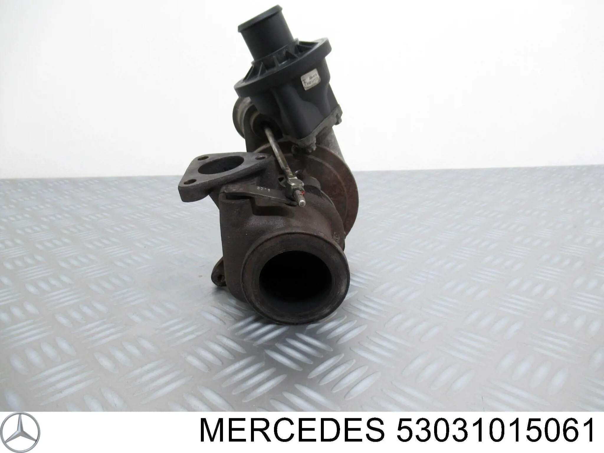 Купити A53031015061 Mercedes 