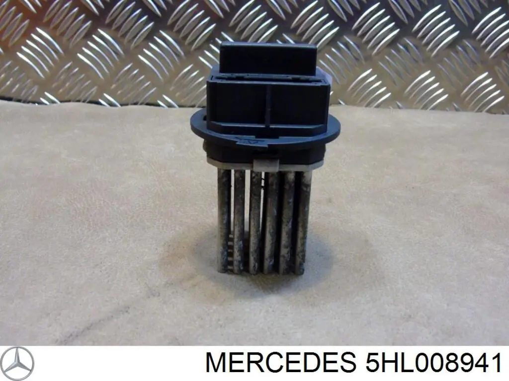 Резистор обігрівача Mercedes 5HL008941 ціна, від 31.79 USD