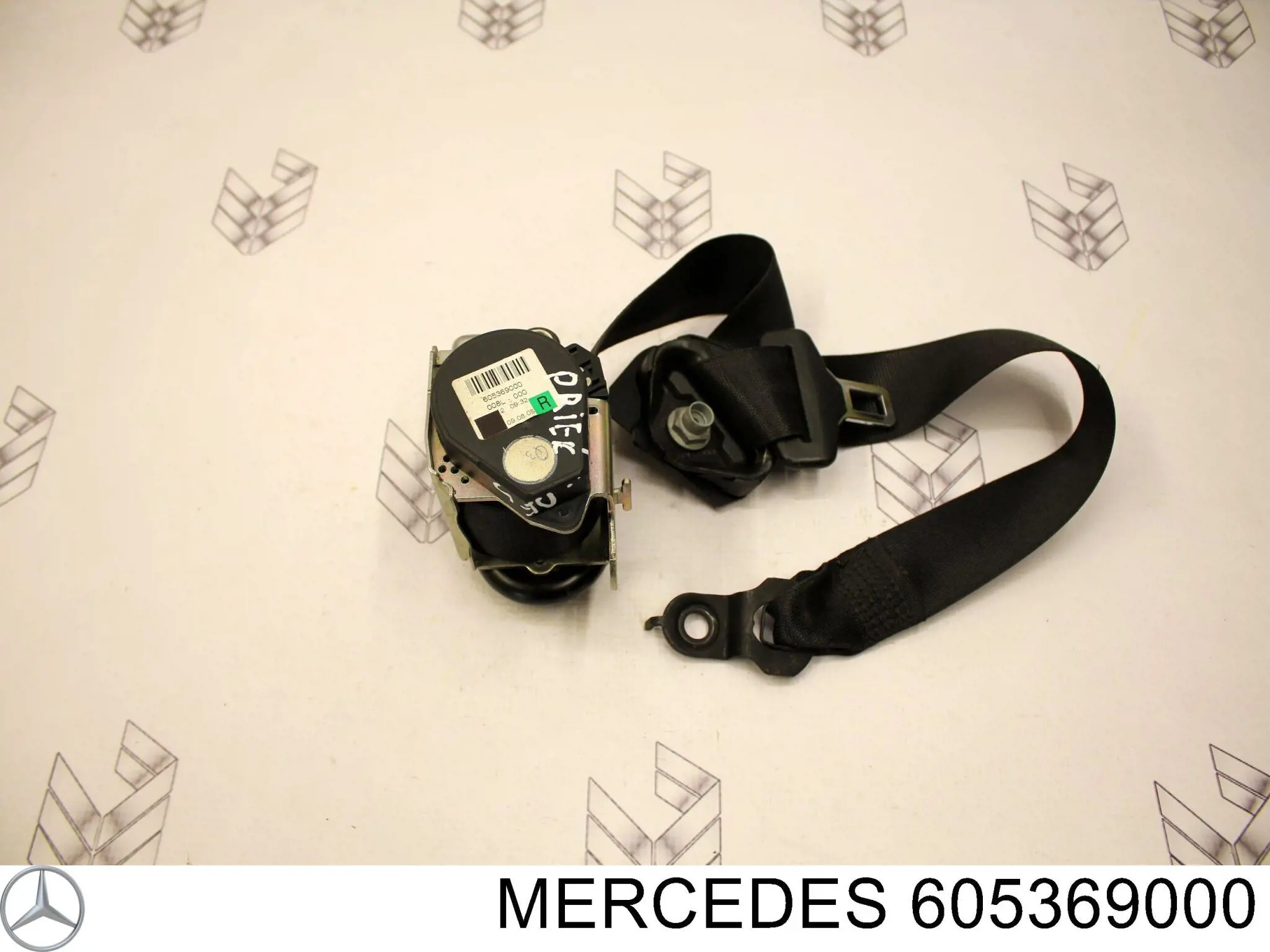605369000 Mercedes Ремінь безпеки передній правий