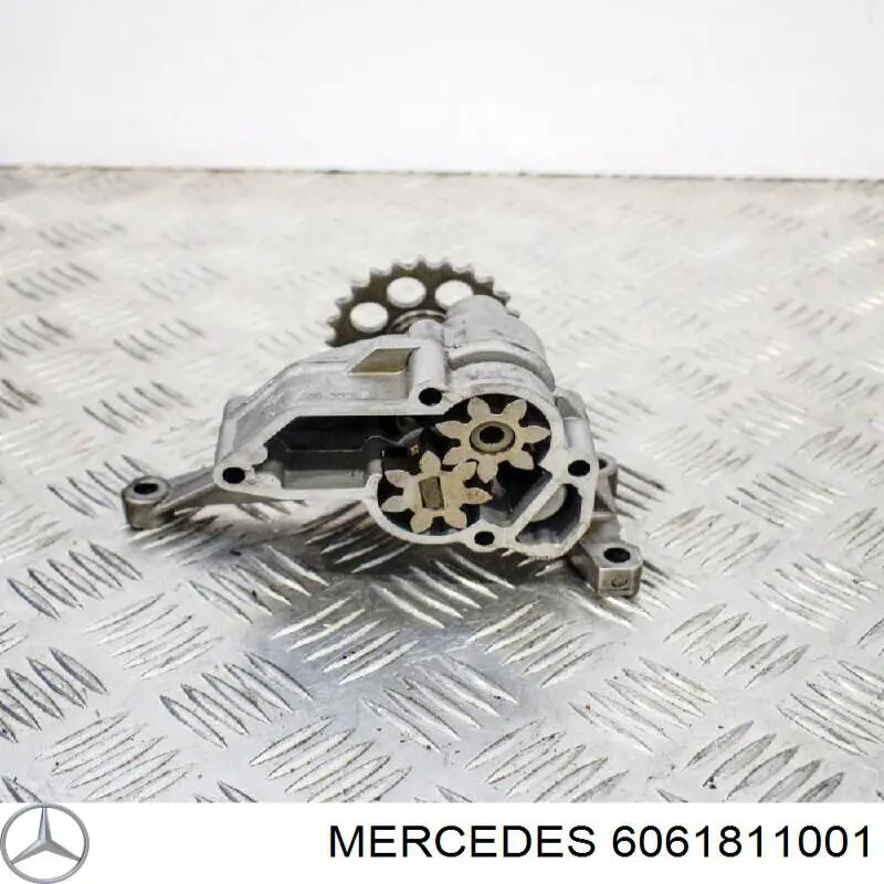 Купити A6061801801 Mercedes Насос маслозакачуючий