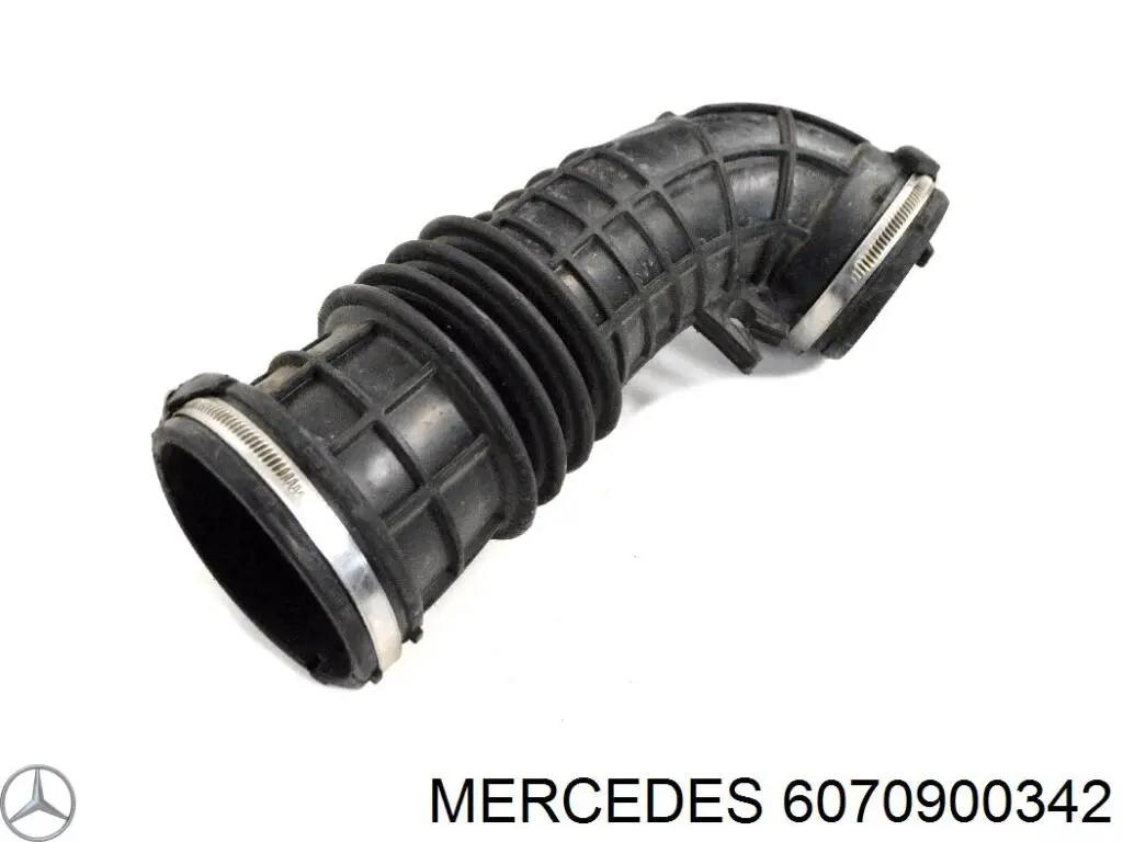 Шланг/патрубок інтеркуллера Mercedes A6070900342 ціна, від 183.22 USD