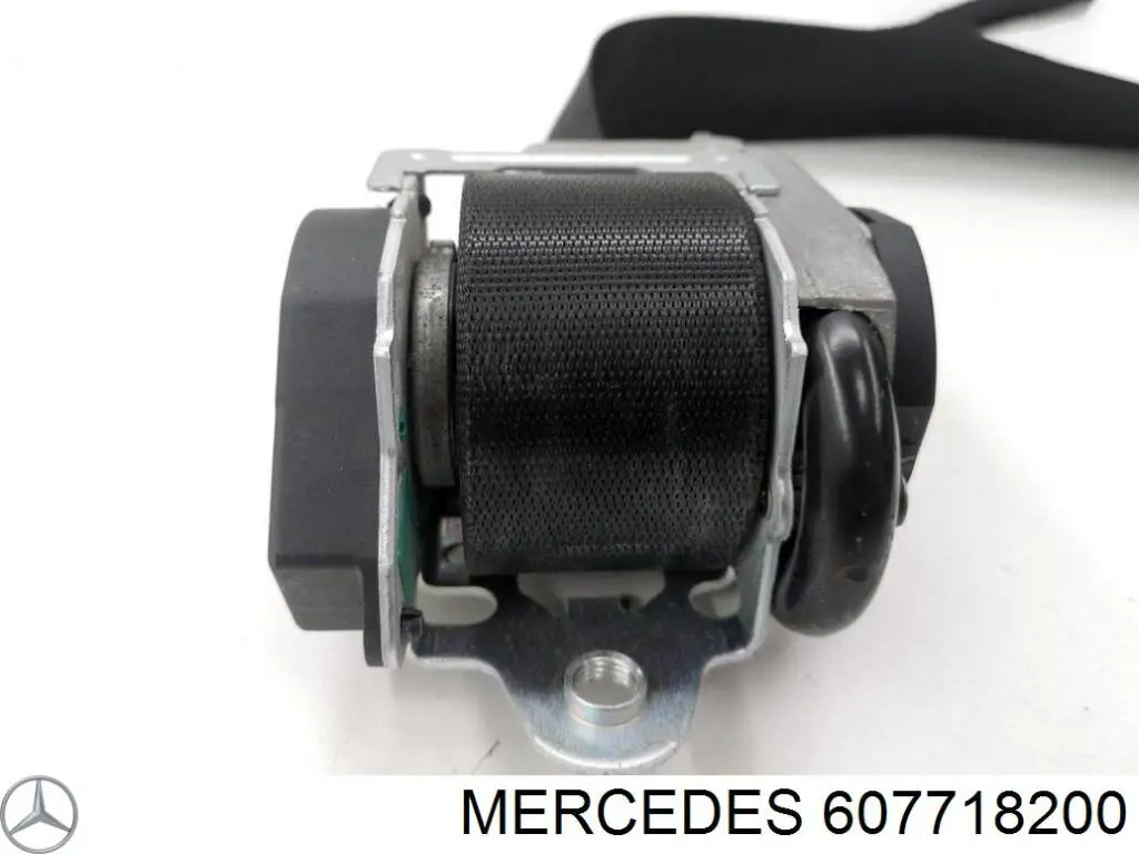 Купити 607718200 Mercedes Пасок безпеки передній правий