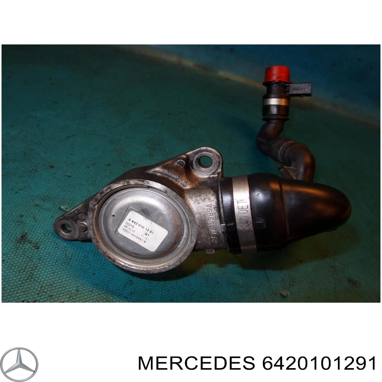 Патрубок радіатора системи рециркуляції ОГ на Mercedes E (W213)