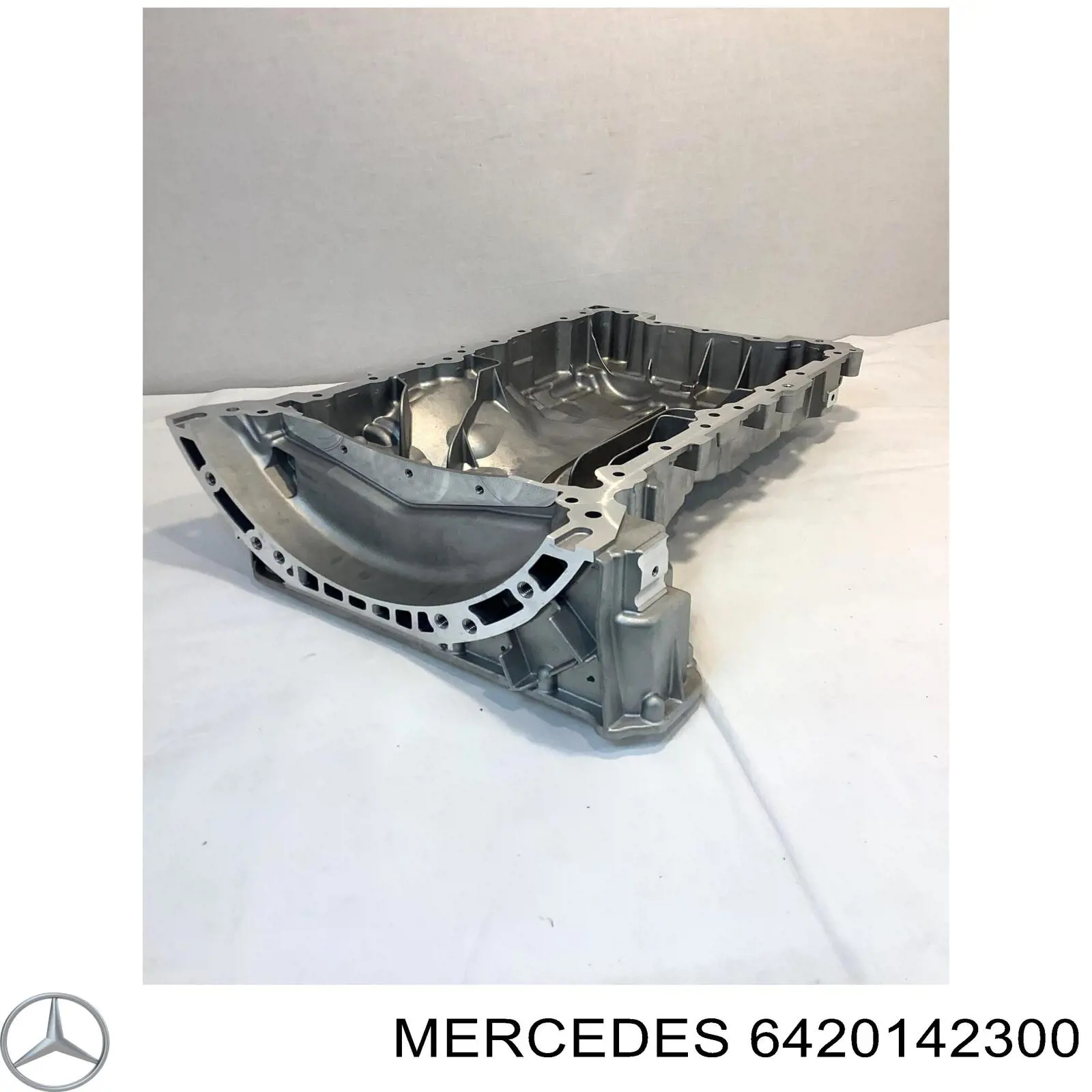 Піддон масляний картера двигуна, верхня частина на Mercedes ML/GLE (W166)